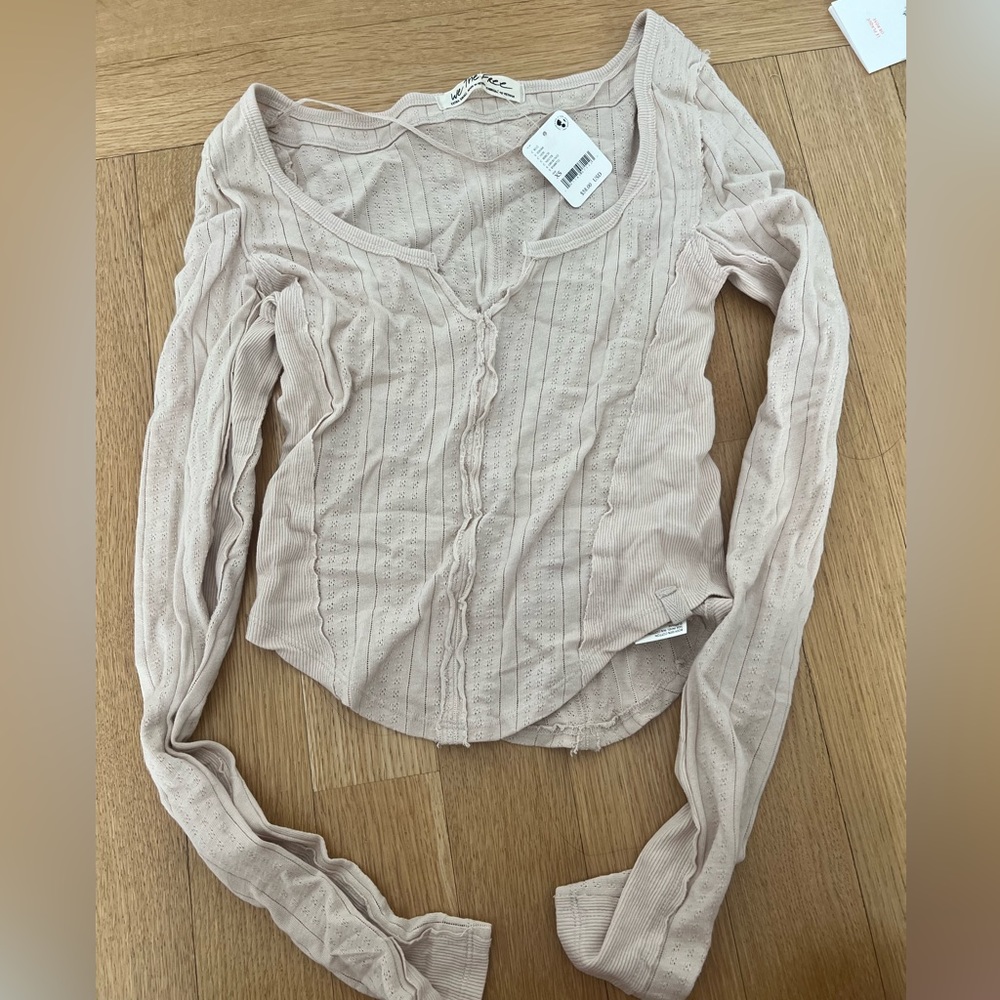 BEIGE LONG SLEEVE TOP